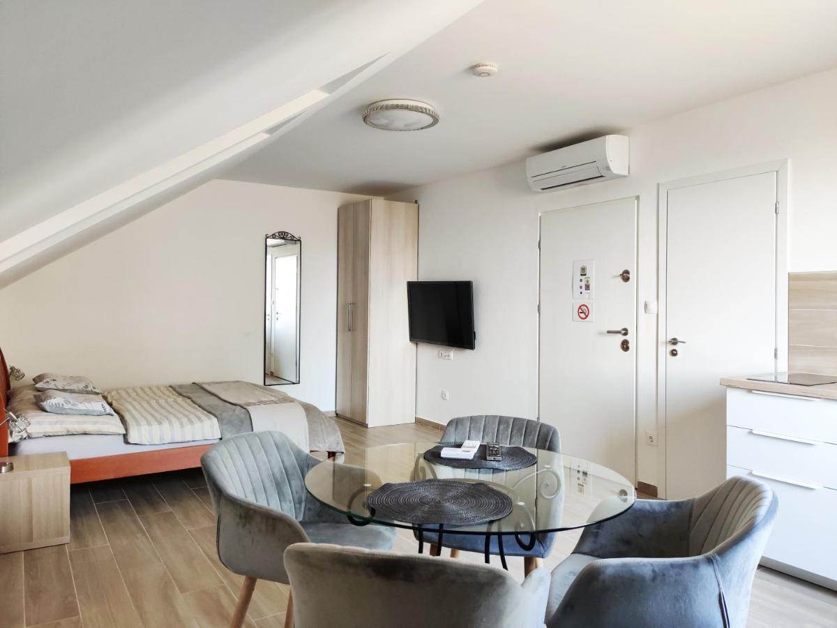 Dali Apartment Сентендре Екстериор снимка