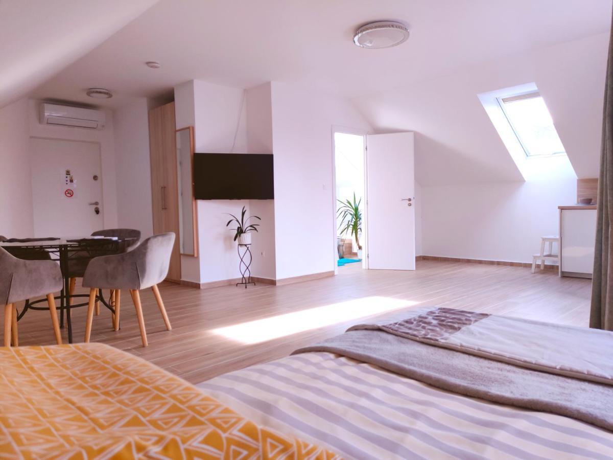 Dali Apartment Сентендре Екстериор снимка